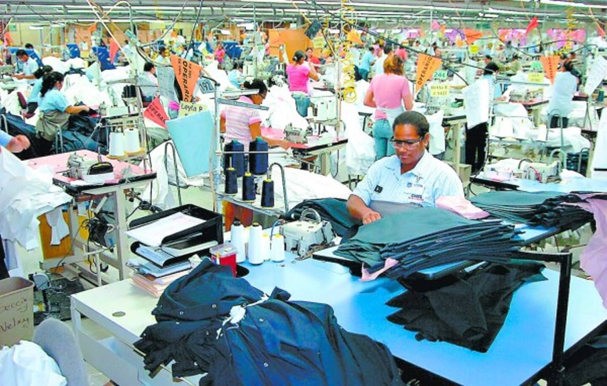 Ajuste salarial por 4 años para maquila