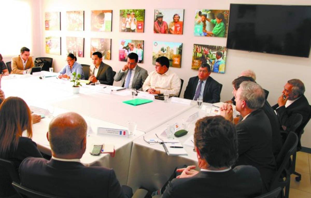 Se pospone inicio del diálogo al no ponerse de acuerdo las partes