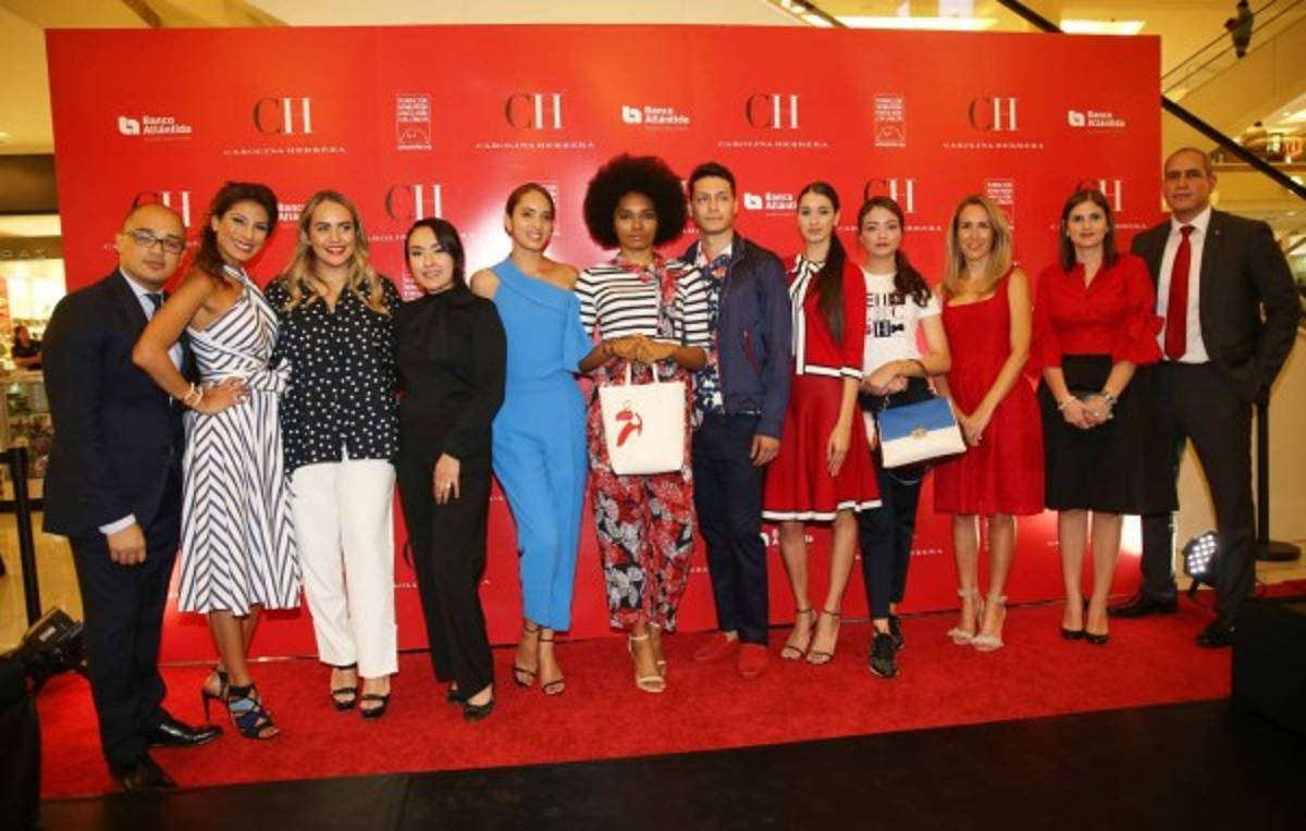 Hojas y flor de jazmín predominan en la nueva colección de Carolina Herrera