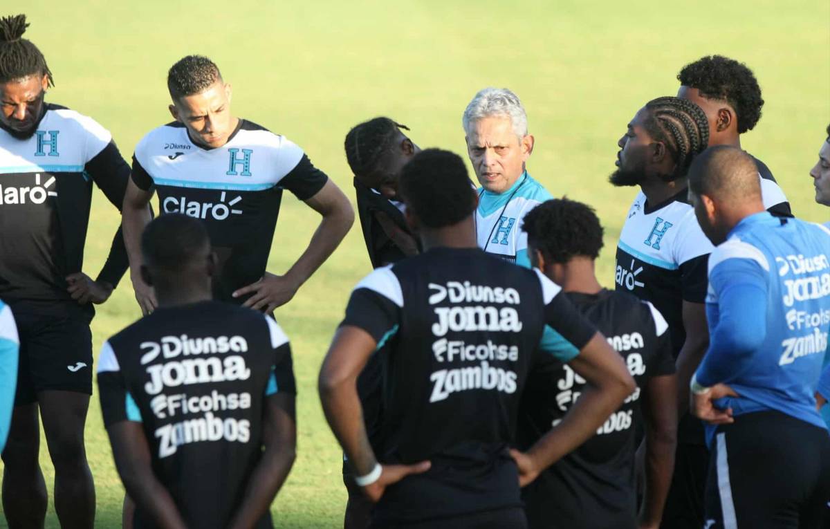 Recibimiento a Yio y jugador es baja: Así fue el entreno de la Selección de Honduras