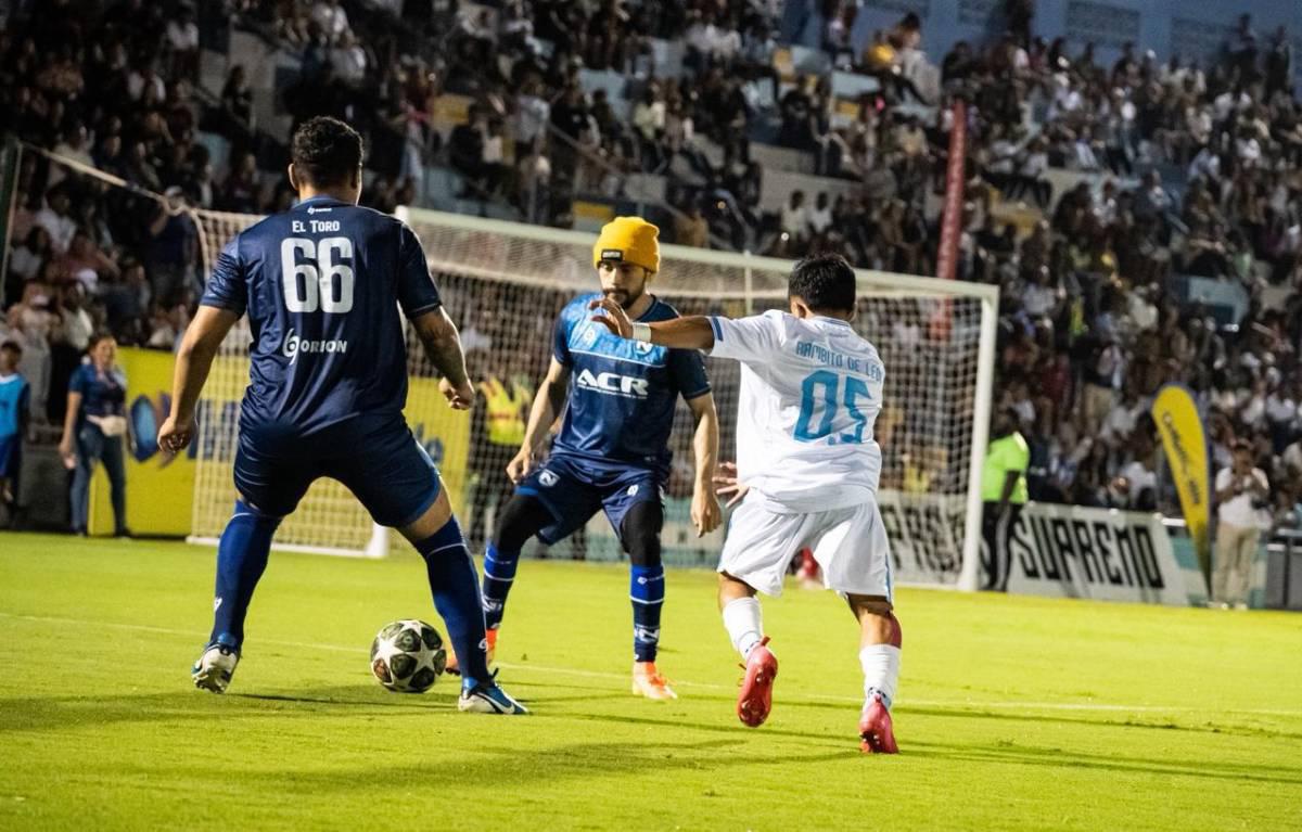 Milagro Flores le rompe el corazón a Supremo y llanto de Shin Fujiyama en partido de tiktokers