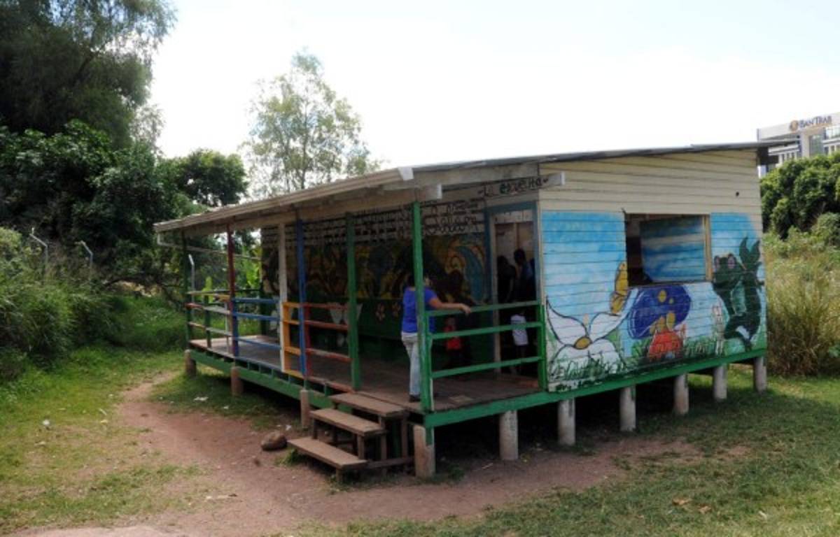 Crean escuelitas para padres de familia en La Isla y La Bolsa de la capital de Honduras