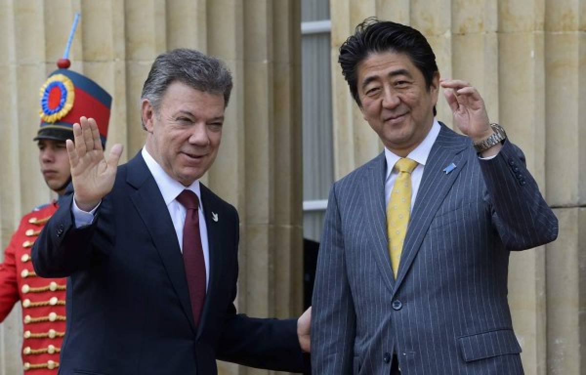 Santos recibe al premier japonés