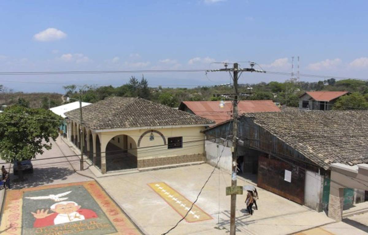 Café y festival de danza intermunicipal, atractivos en feria de Santiago de Puringla