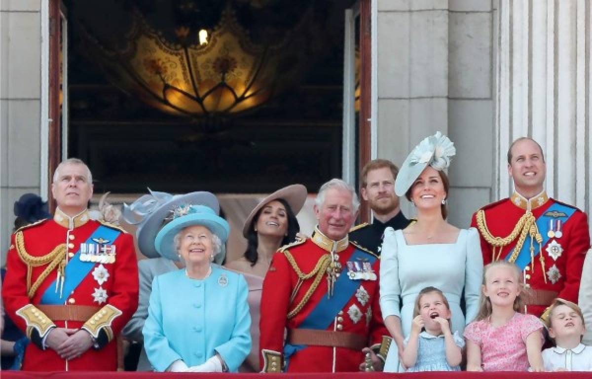 Meghan Markle hace su segunda aparición en público como duquesa de Sussex y opaca a Kate Middleton