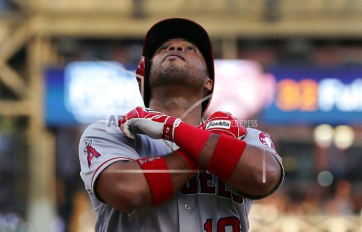 Valbuena batea 2 jonrones; Angelinos vapulean 9-2 a Tigres