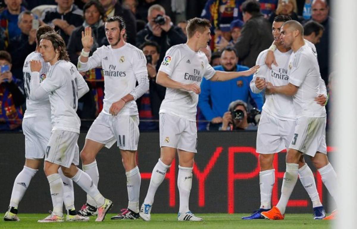 VIDEO: Zidane vivió de manera efusiva el clásico entre Real Madrid y Barcelona