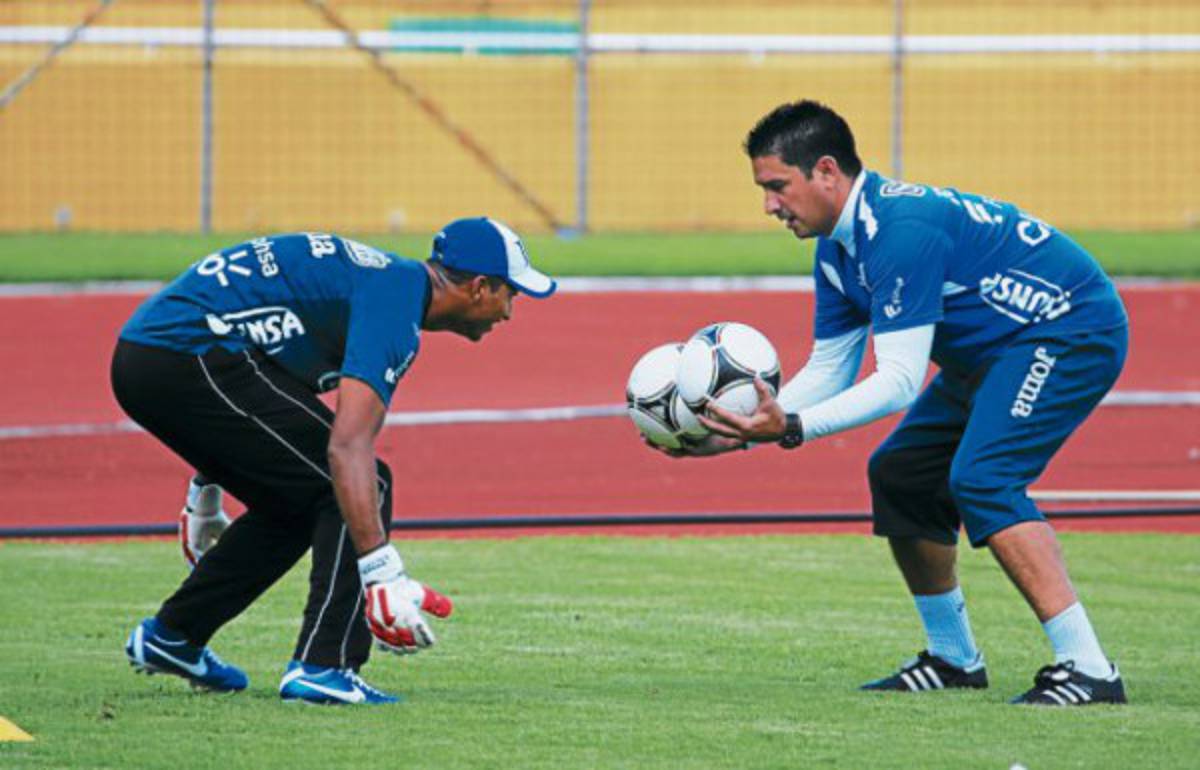 Carlo Costly: 'Espero jugar a la par de Jerry Bengtson” contra Panamá