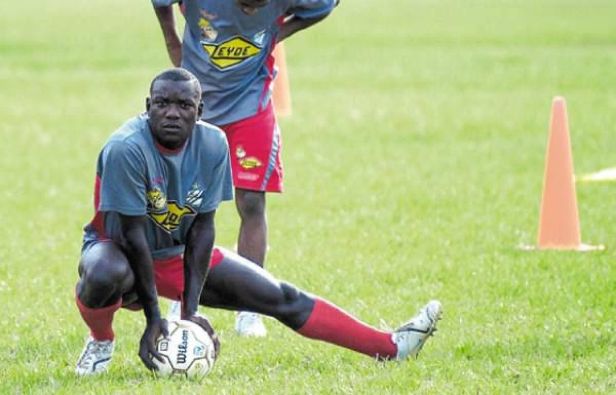 ¿Cuánto pagó Godoy Cruz por el fichaje del delantero Agustín Auzmendi?