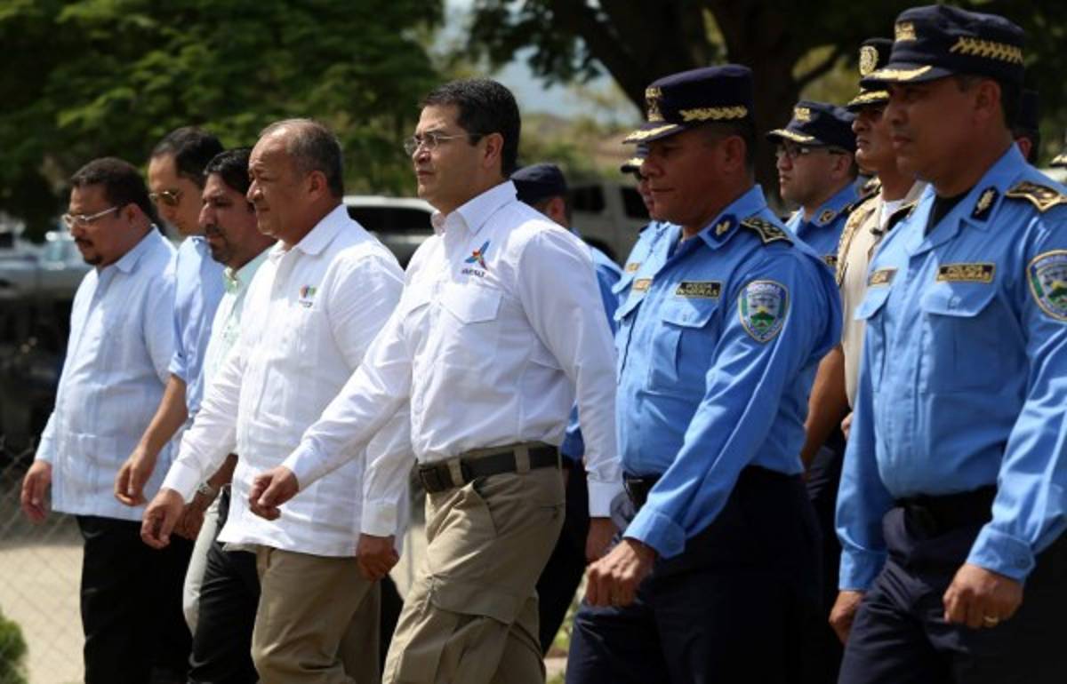 'Se equivocan si piensan que van a detener la depuración policial'