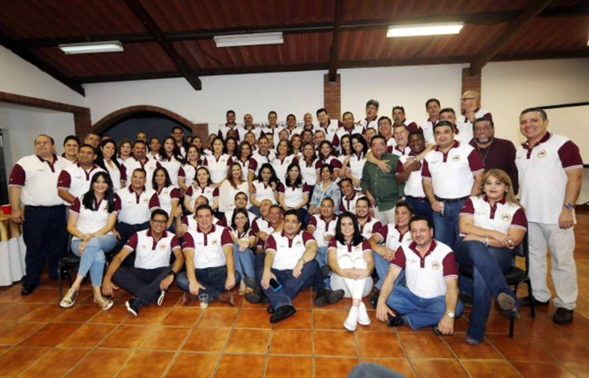 Noche de buenos recuerdos para ex alumnos del Instituto San Francisco