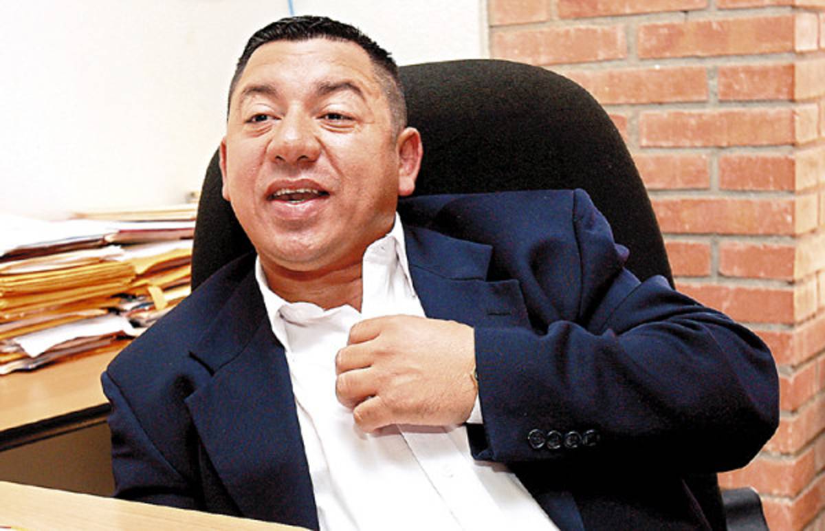 Dirigencia pide renuncia de Juan Carlos Contreras