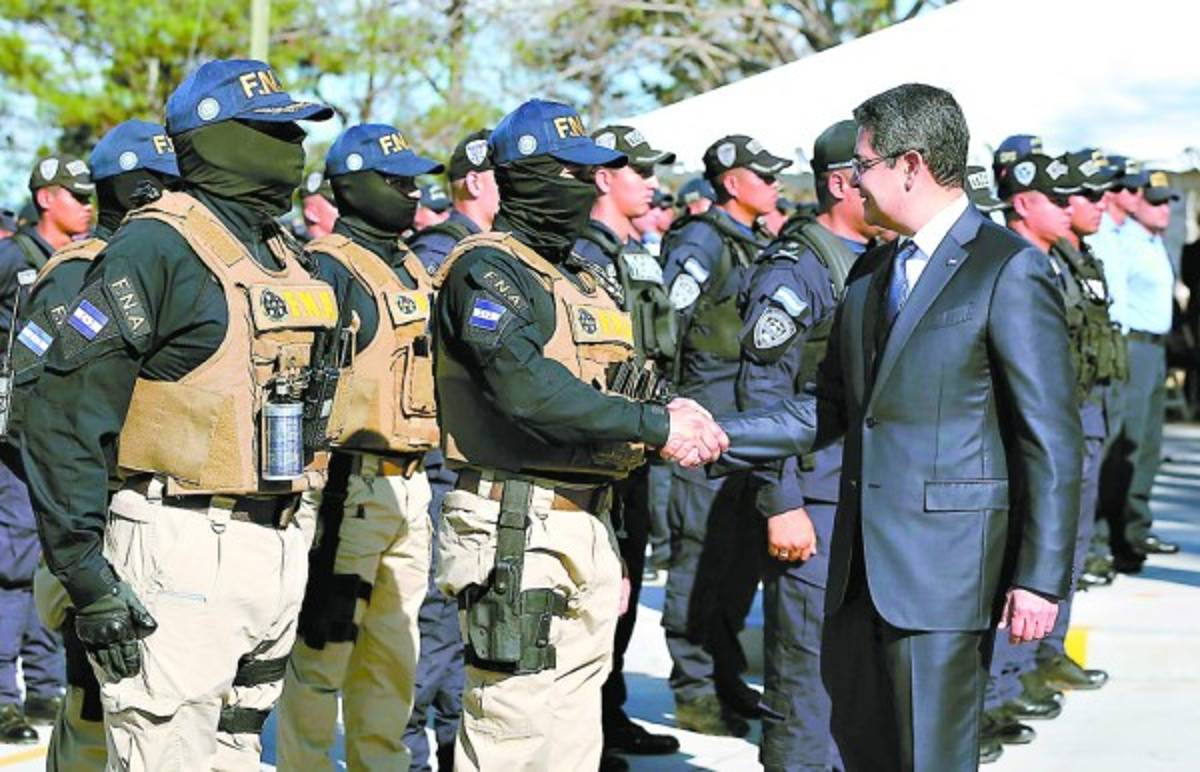 Juan Orlando Hernández pedirá rango constitucional para la Fusina