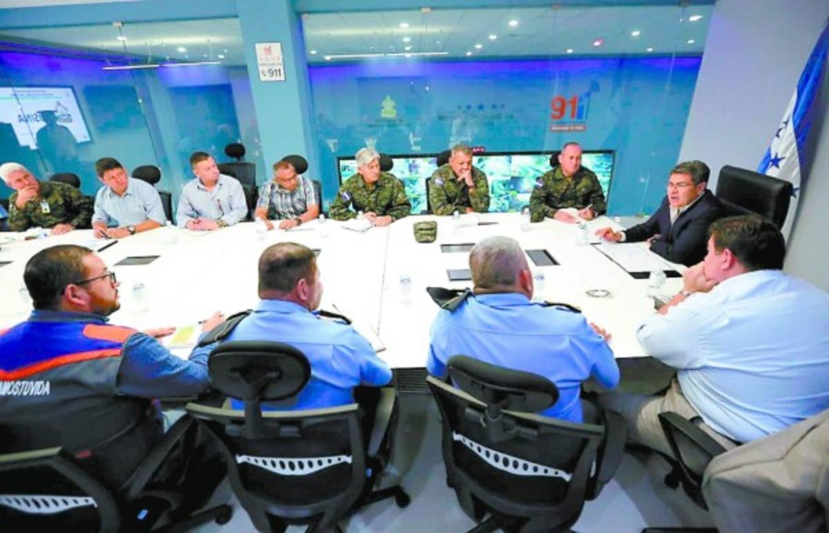 Hernández: Se van a liberar zonas de las maras y pandillas