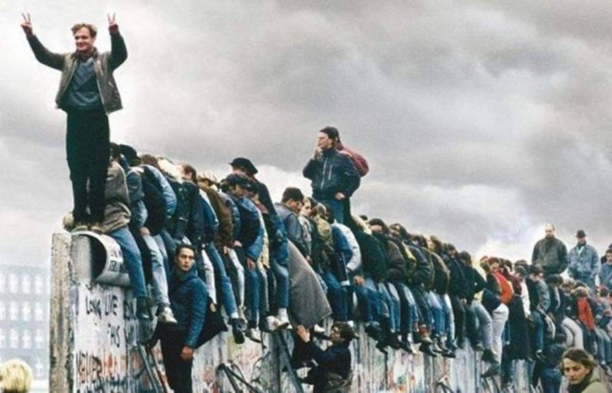 Fallece el oficial alemán que anunció sin querer la caída del Muro de Berlín  