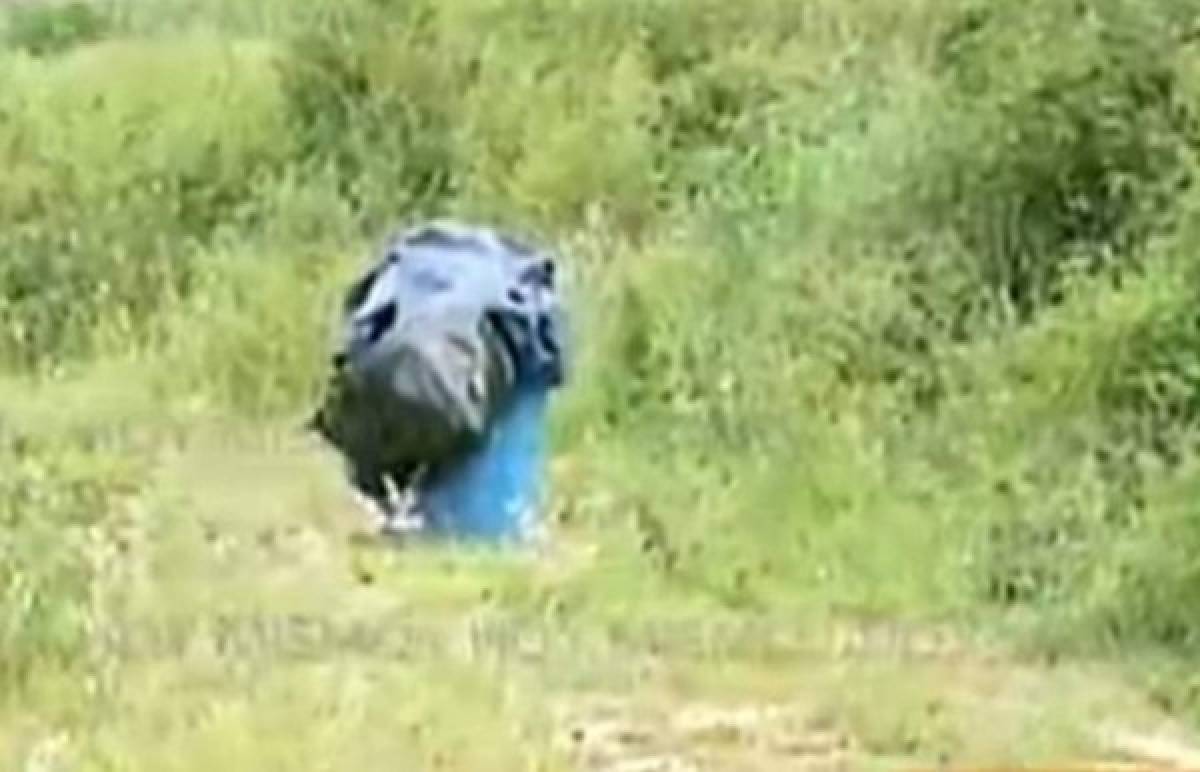 Dentro de un barril hallan dos cadáveres en carretera a Ticamaya, Cortés