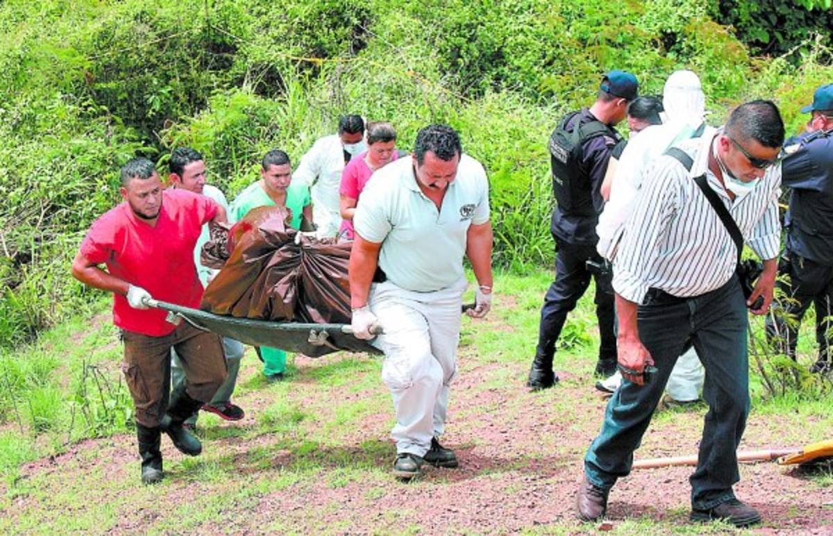Cadáver exhumado en La Peña era de implicada en crimen de taxista