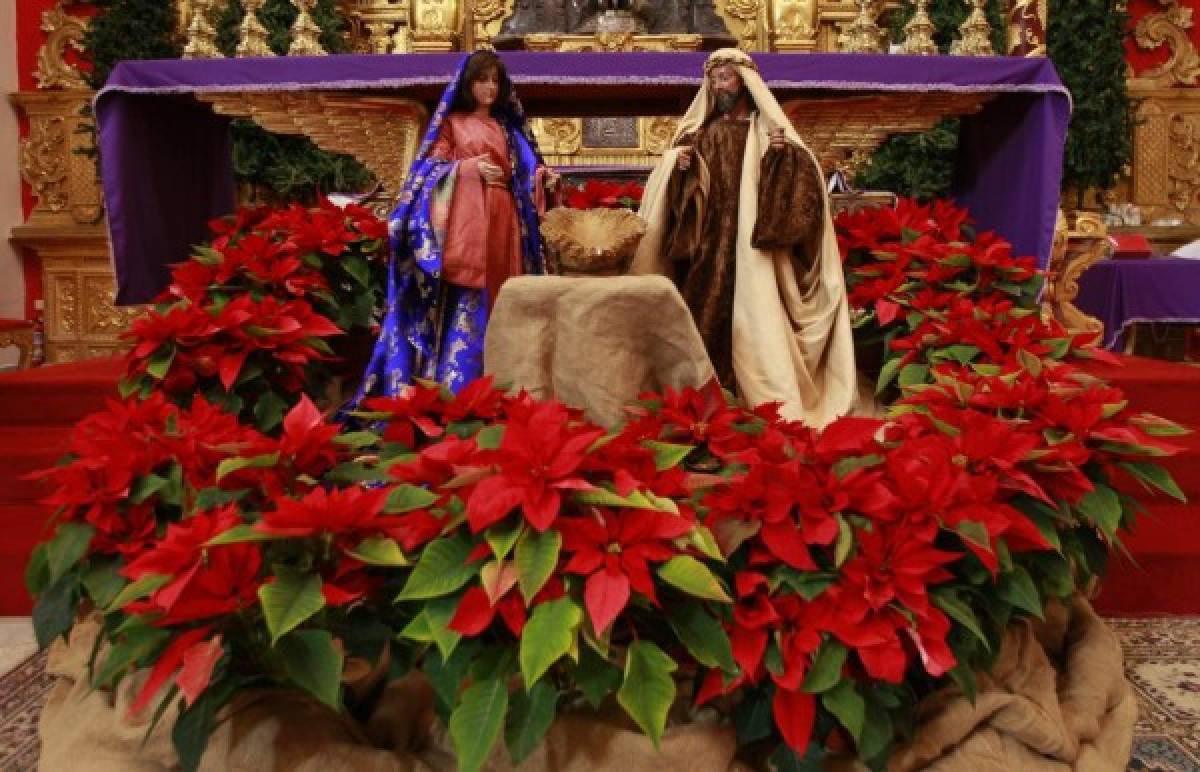 Los hogares e iglesias capitalinas promueven la tradiciones navideñas