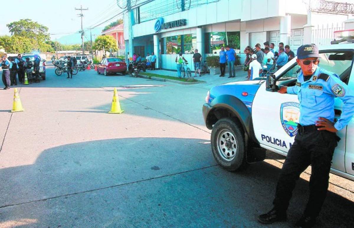 Acribillan frente a su hija a joven abogado