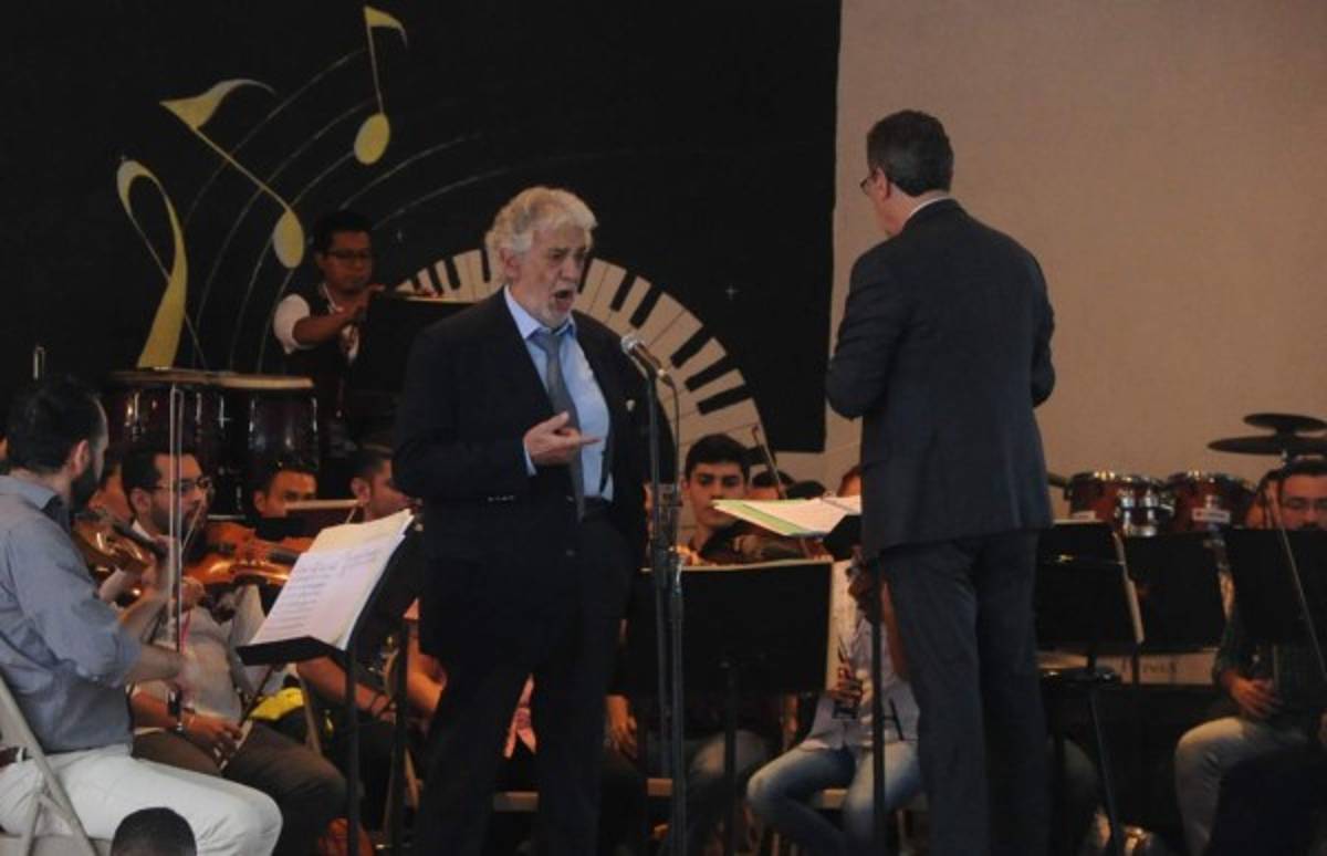 Honduras recibirá mañana al tenor Plácido Domingo