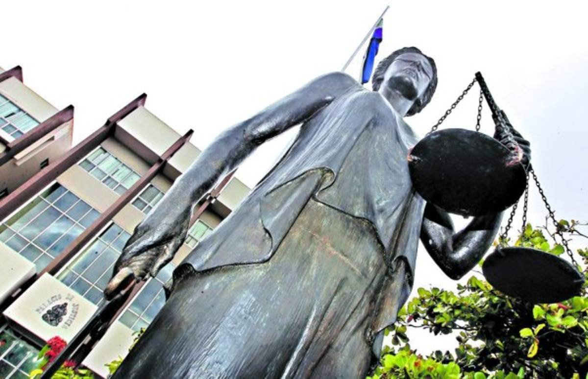 Nuevo Código Penal aumenta penas contra corrupción a hasta 15 años de cárcel y elimina conmutación 