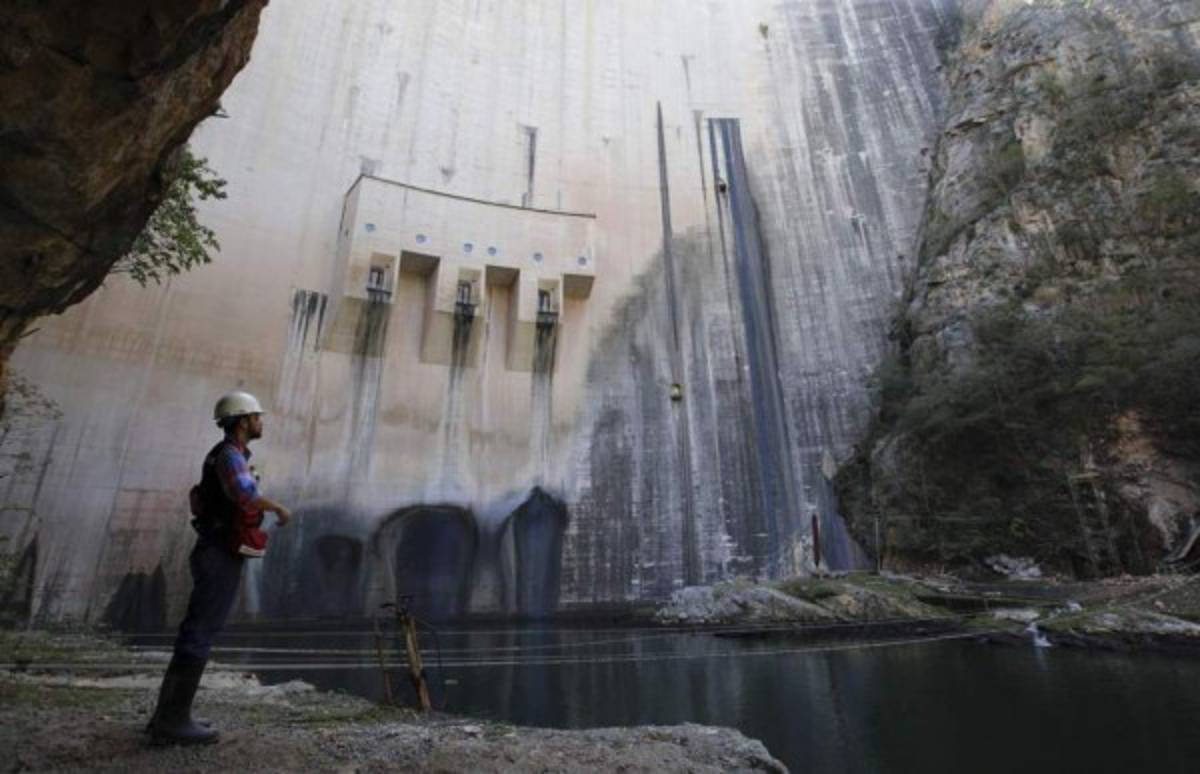 Descartan realizar descargas de agua en Represa Hidroeléctrica Francisco Morazán 'El Cajón'