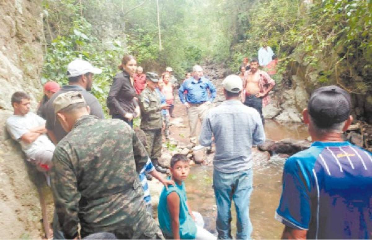 Las Fuerzas Armadas están llegando a las comunidades.