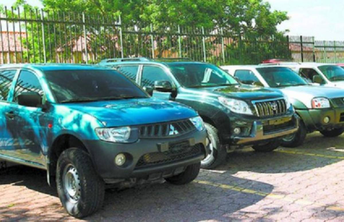 En octubre iniciaría venta de carros de lujo