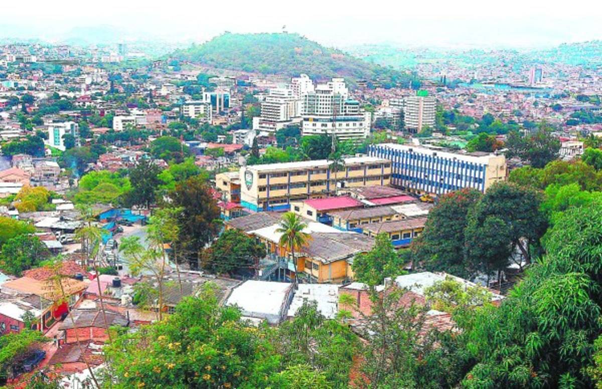 Oficiales y agentes de la policía vinculados en crímenes de alto impacto