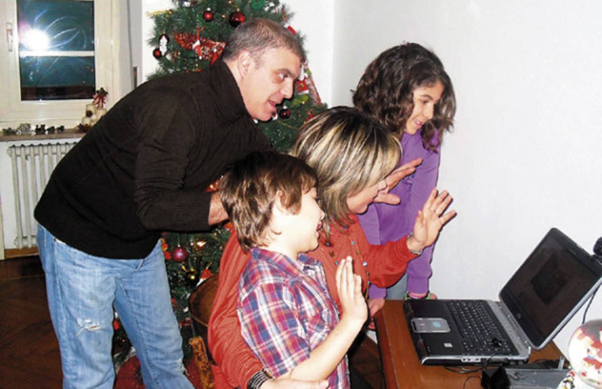 Dispersos en el mundo, unidos por la tecnología