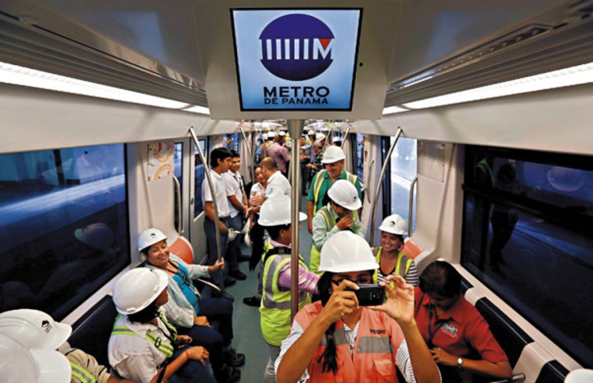 Construyen primer metro de la región