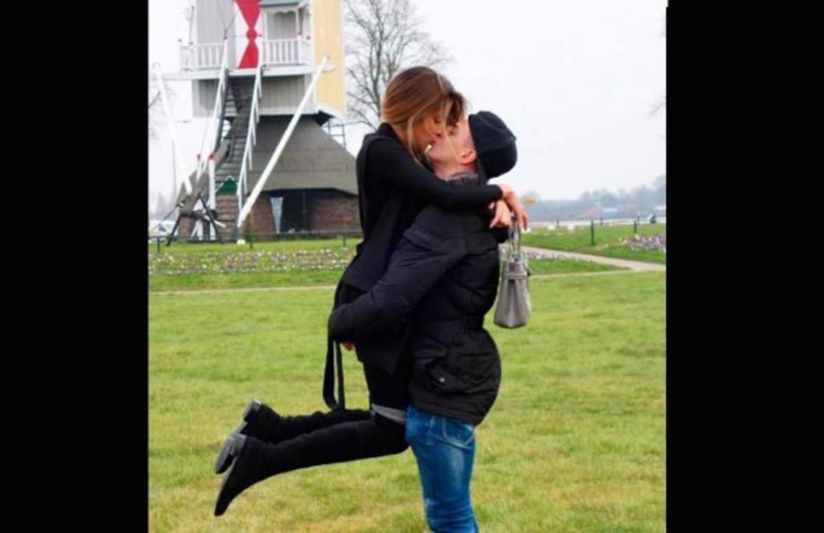 El jugador colombiano Santiago Arias tiene la esposa más bella de la Copa América