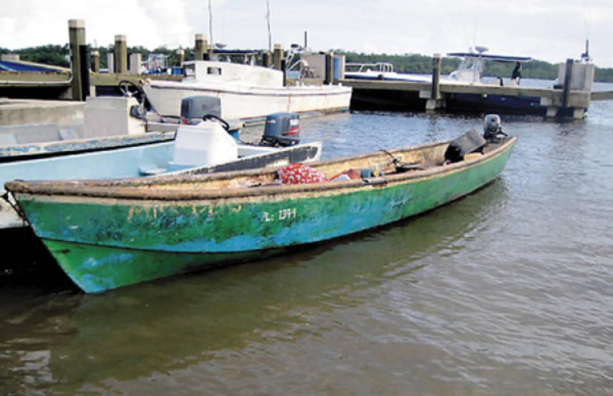 Fuerza Naval de Honduras incauta 'narcolancha'