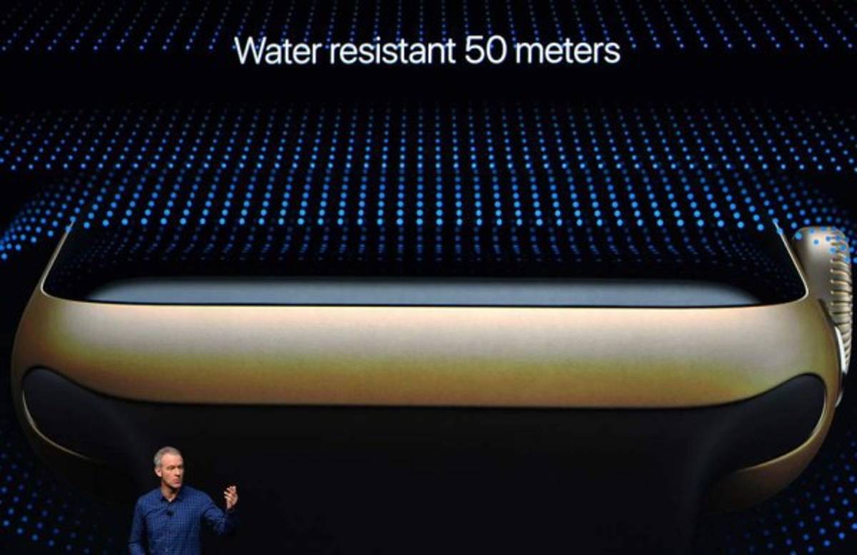 El nuevo modelo de iPhone fue presentado en contexto tenso para Apple