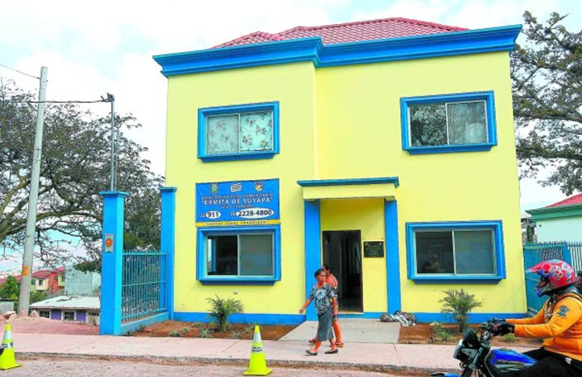 Posta policial impulsa labores comunitarias