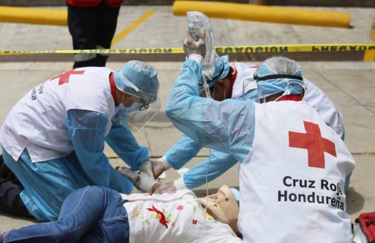 Casi 900 agentes y bomberos se han contagiado de covid-19