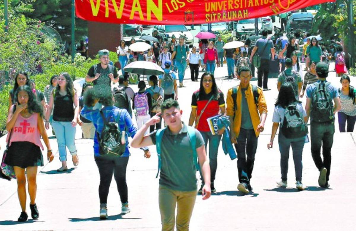 Abrirán 14 nuevas licenciaturas en la UNAH