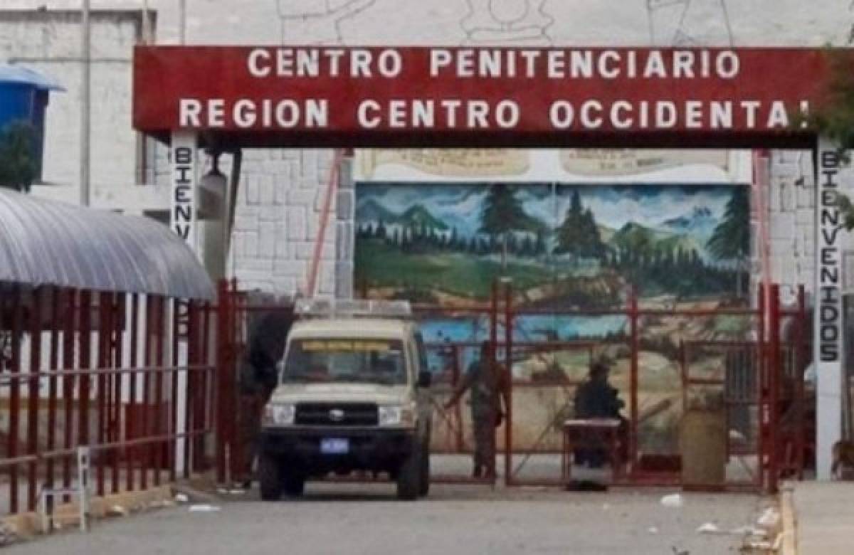 Al menos 13 reclusos muertos y 145 intoxicados en cárcel venezolana