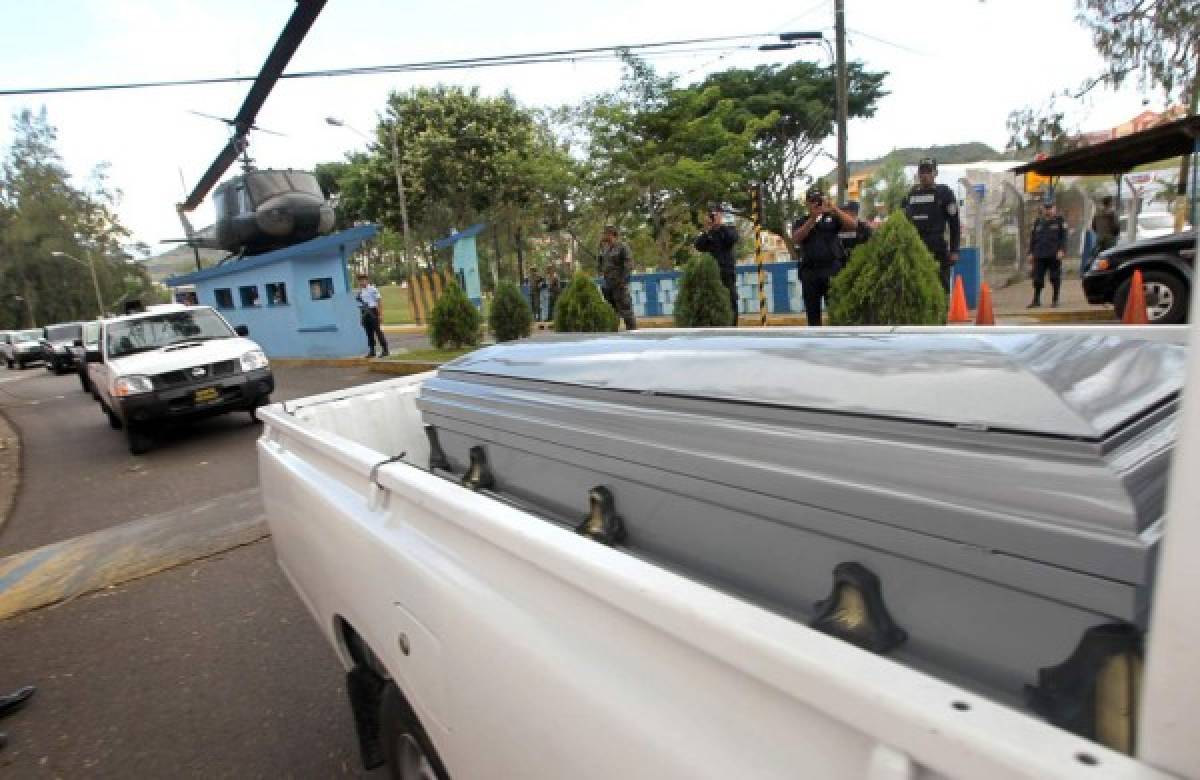 Llegan cuerpos de hondureños víctimas de masacre en México