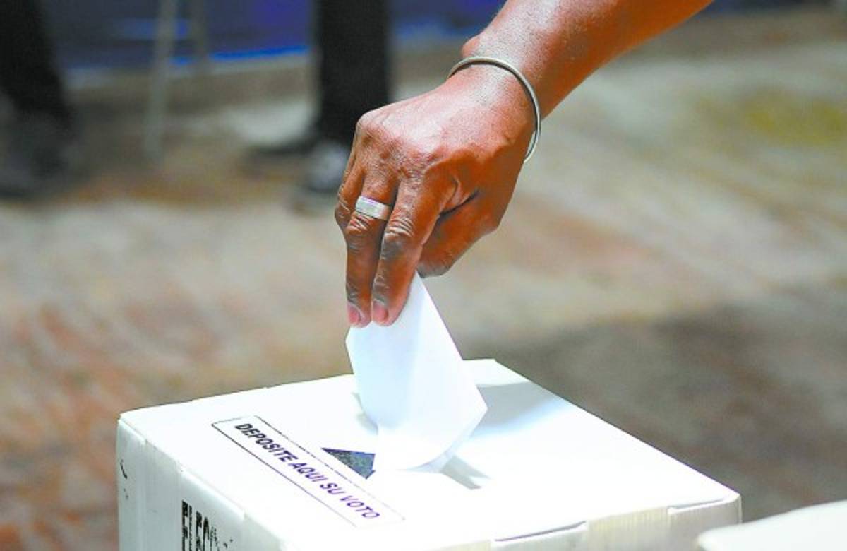 Honduras: Darán prórroga para que prencandidatos presenten informes financieros