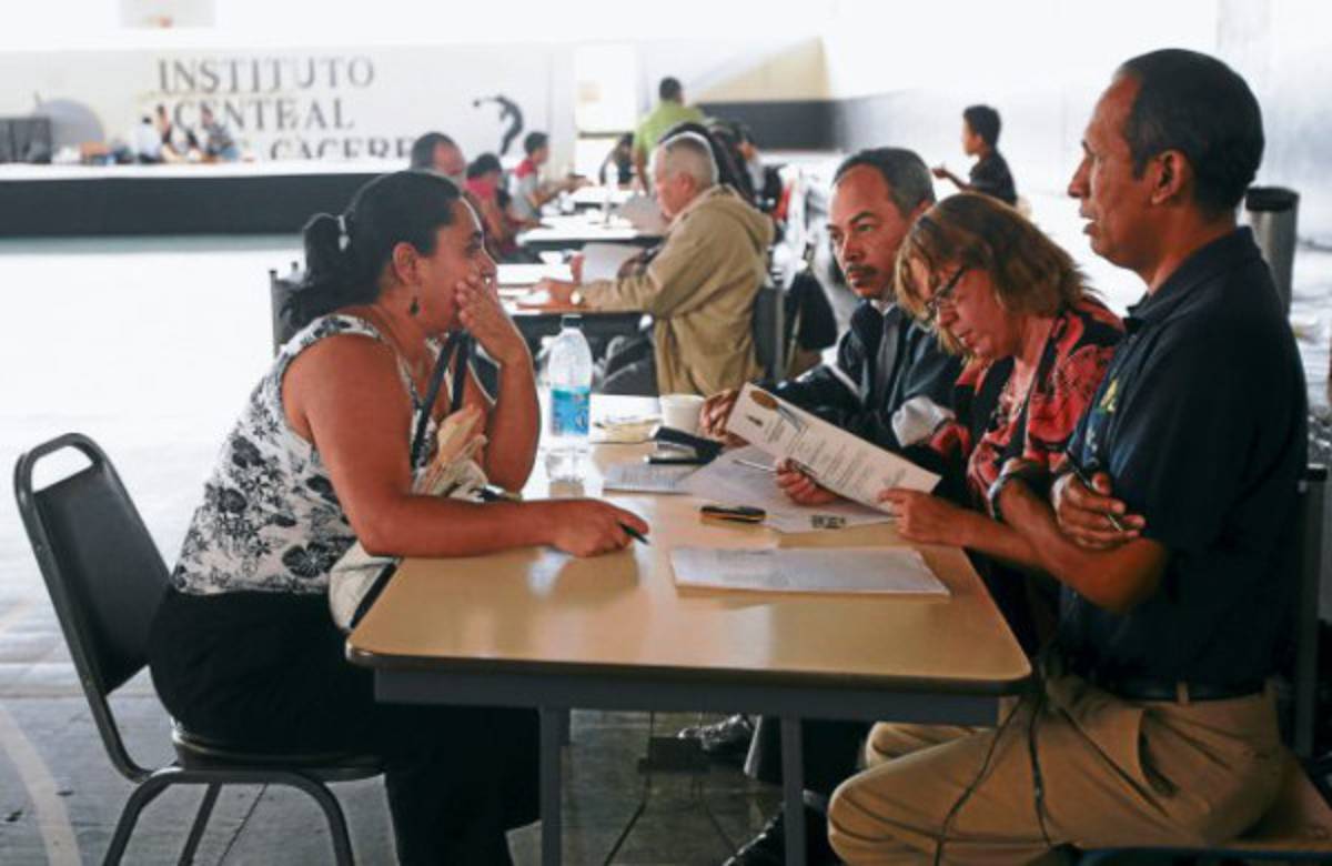 8,000 docentes a concurso