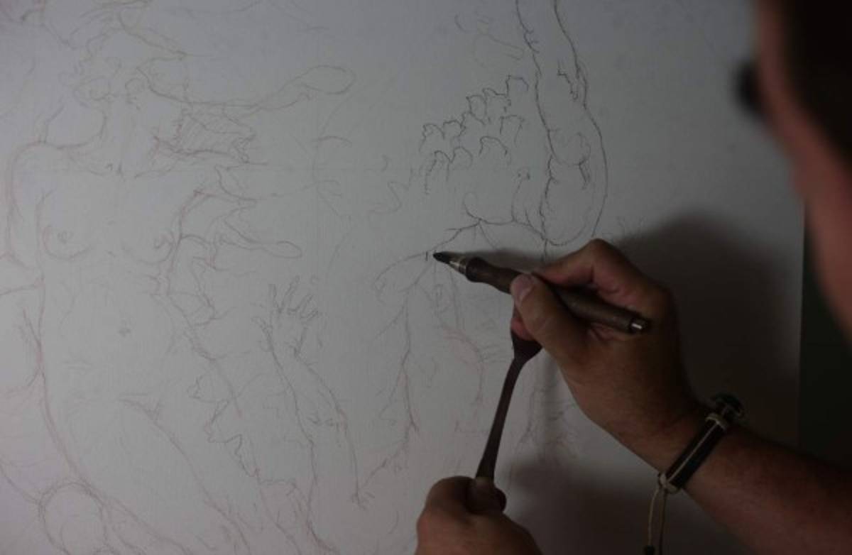 Arte: Armando Lara, un viaje al dibujo en carboncillo