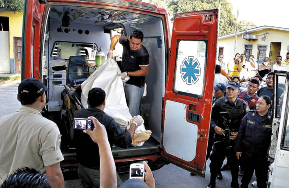 Policía abre fuego en DNIC y mata a cinco compañeros en La Ceiba