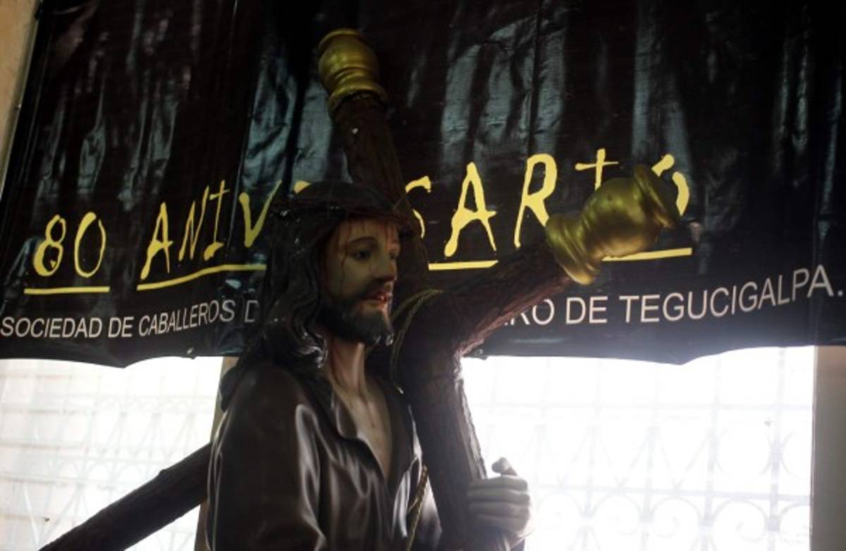 Santo Entierro plasmará Año de la Misericordia