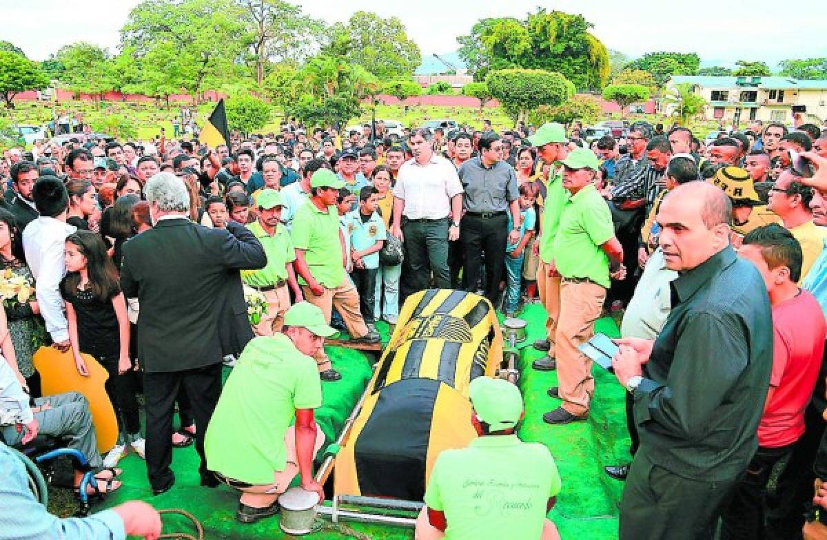 Honduras: Con aplausos dicen adiós al empresario Mario Verdial