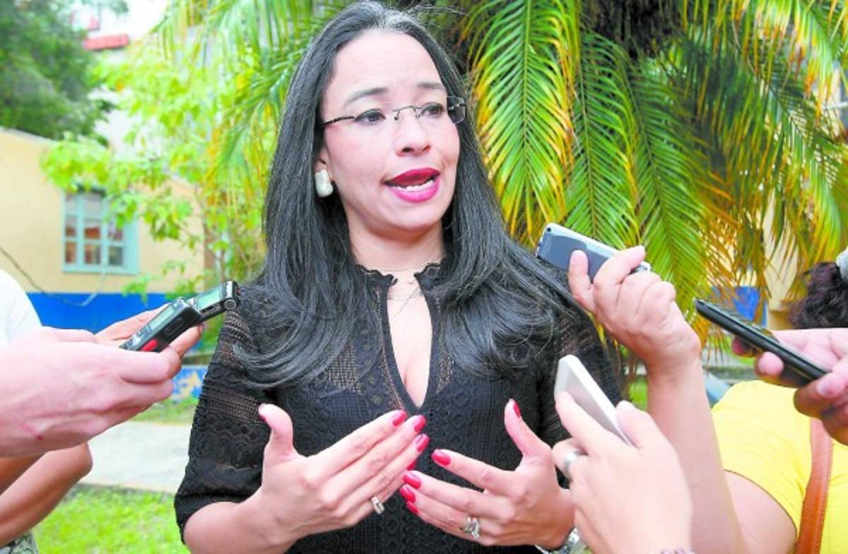 Identifican a empresario que adquirió 17 bienes con dinero del IHSS