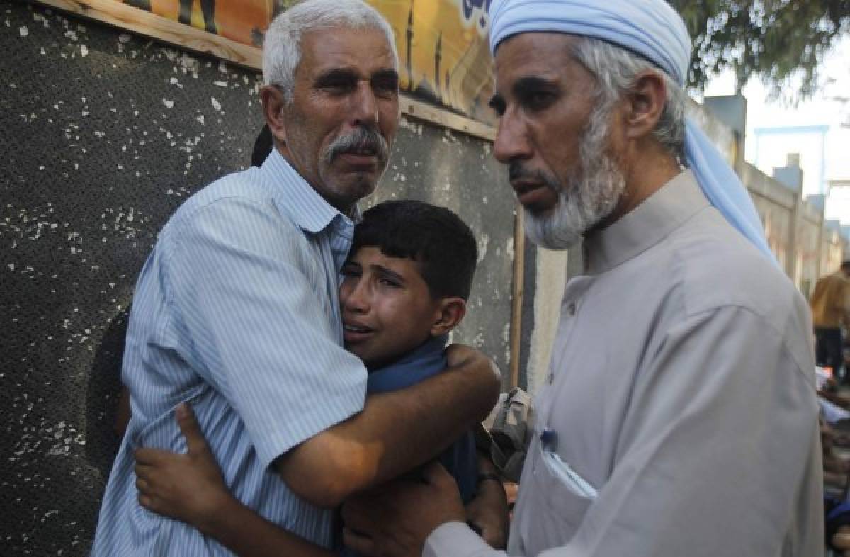 Matanzas en mercado y escuela en Gaza tras ataques de los judíos