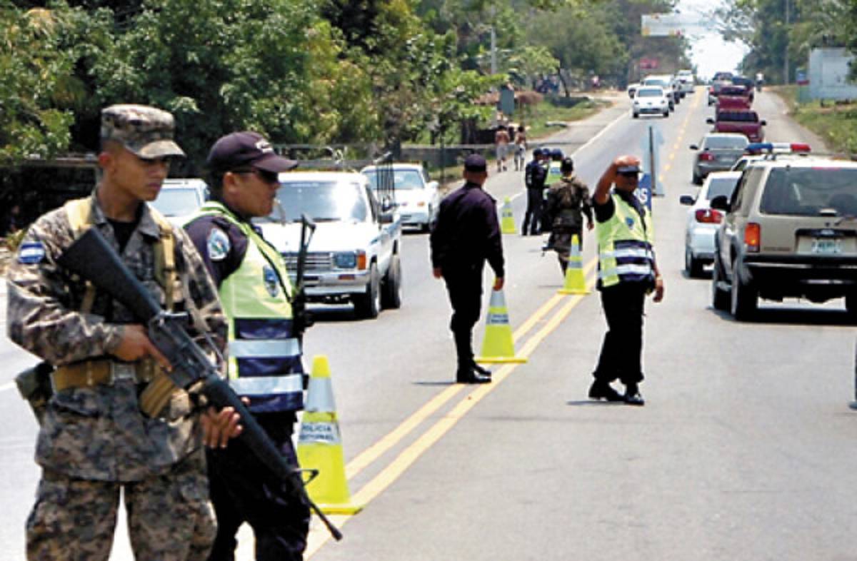 Hay que remover a malos jueces y fiscales