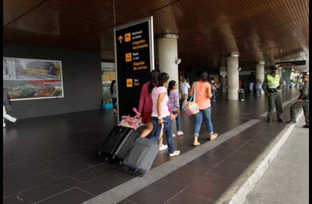 EEUU endurecerá reglas a visitantes que no requieren visa de ingreso