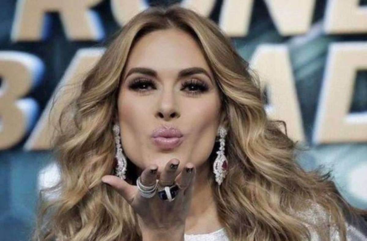 Galilea Montijo publicó las fotografías con las que intentaron extorsionarla